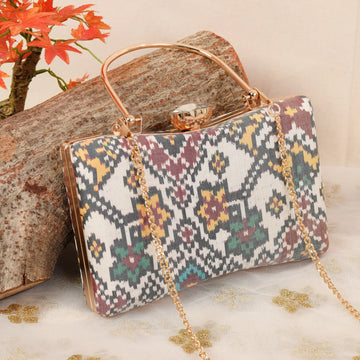 Single Ikat Patola Clutch