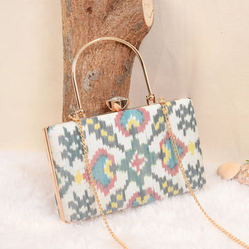 Single Ikat Patola Clutch