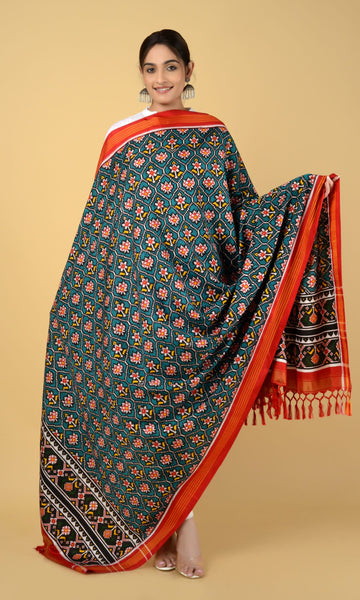 Double Ikat Patola Dupatta Flower