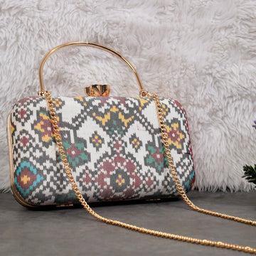 Single Ikat Patola Clutch