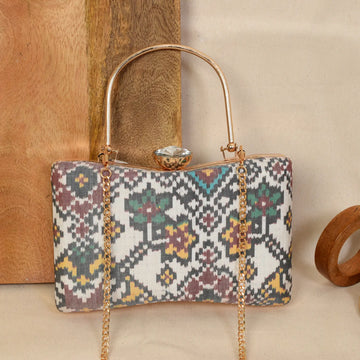 Single Ikat Patola Clutch