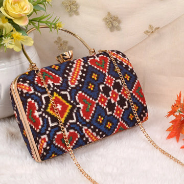 Double Ikat Patola Clutch