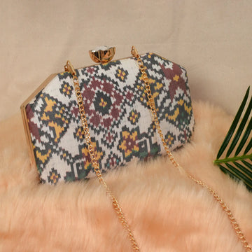 Single Ikat Patola Clutch