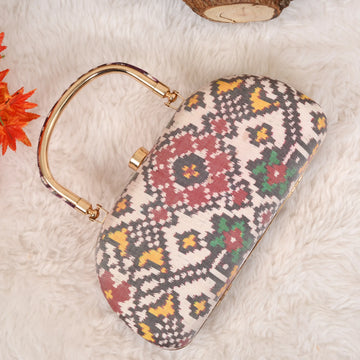 Single Ikat Patola Clutch