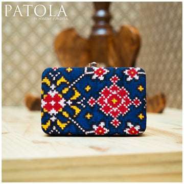 Double Ikkat Patola Clutch Nau Ratan