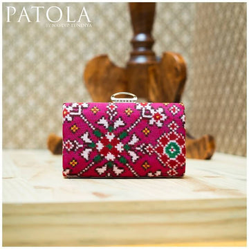 Double Ikkat Patola Clutch Nau Ratan