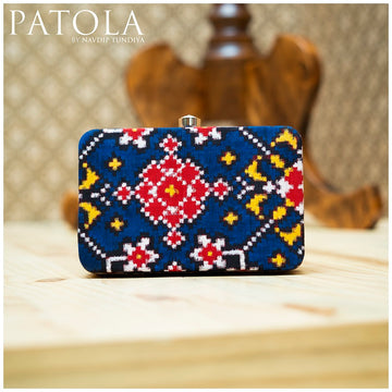 Double Ikkat Patola Clutch Nau Ratan