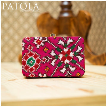 Double Ikkat Patola Clutch Nau Ratan