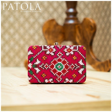 Double Ikkat Patola Clutch Nau Ratan