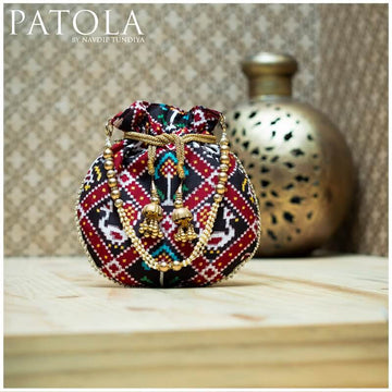 Double Ikkat Patola Motif Batva