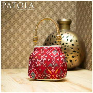 Single Ikkat Nau Ratan Handbag