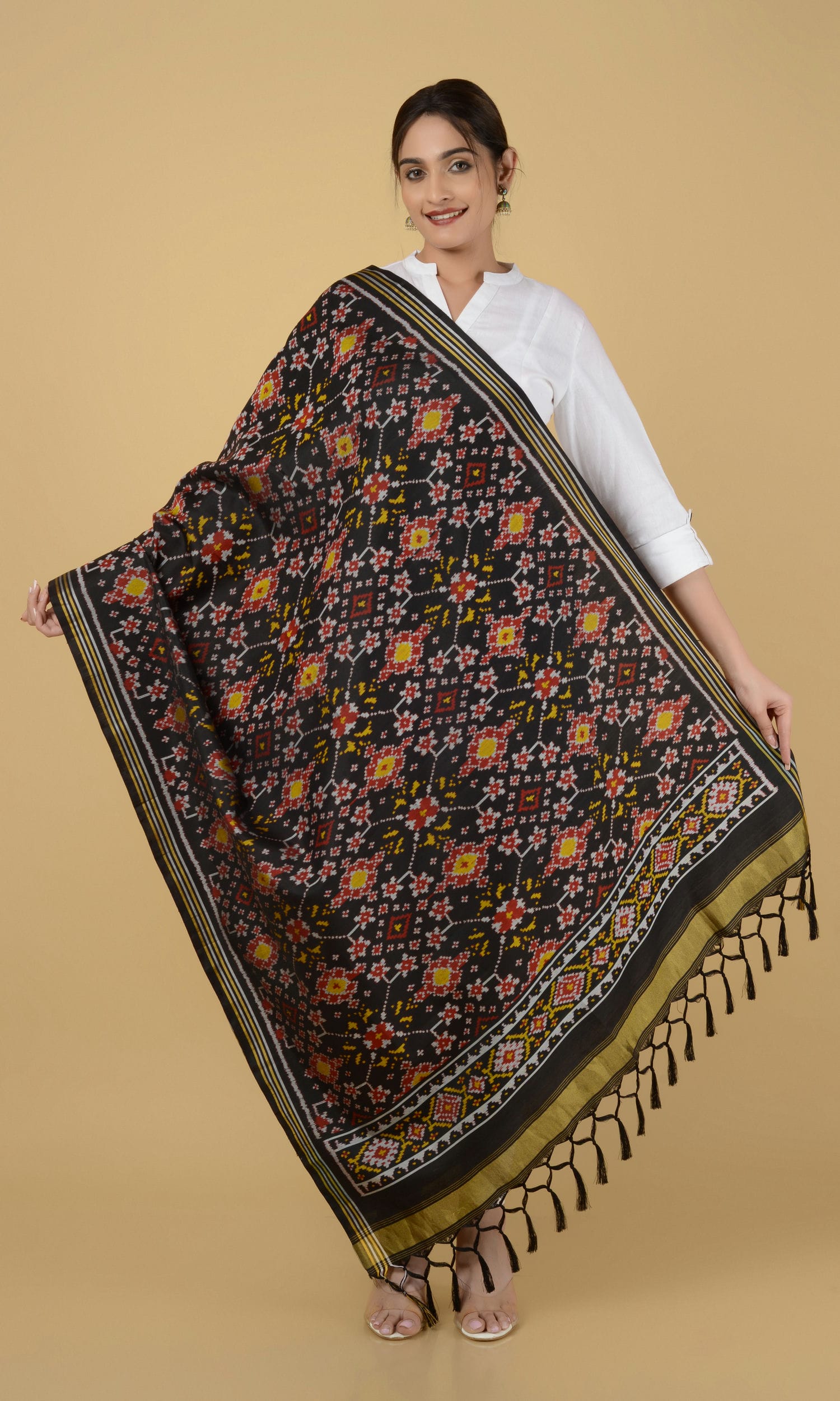 Single Ikat Patola Dupatta Nau Ratan