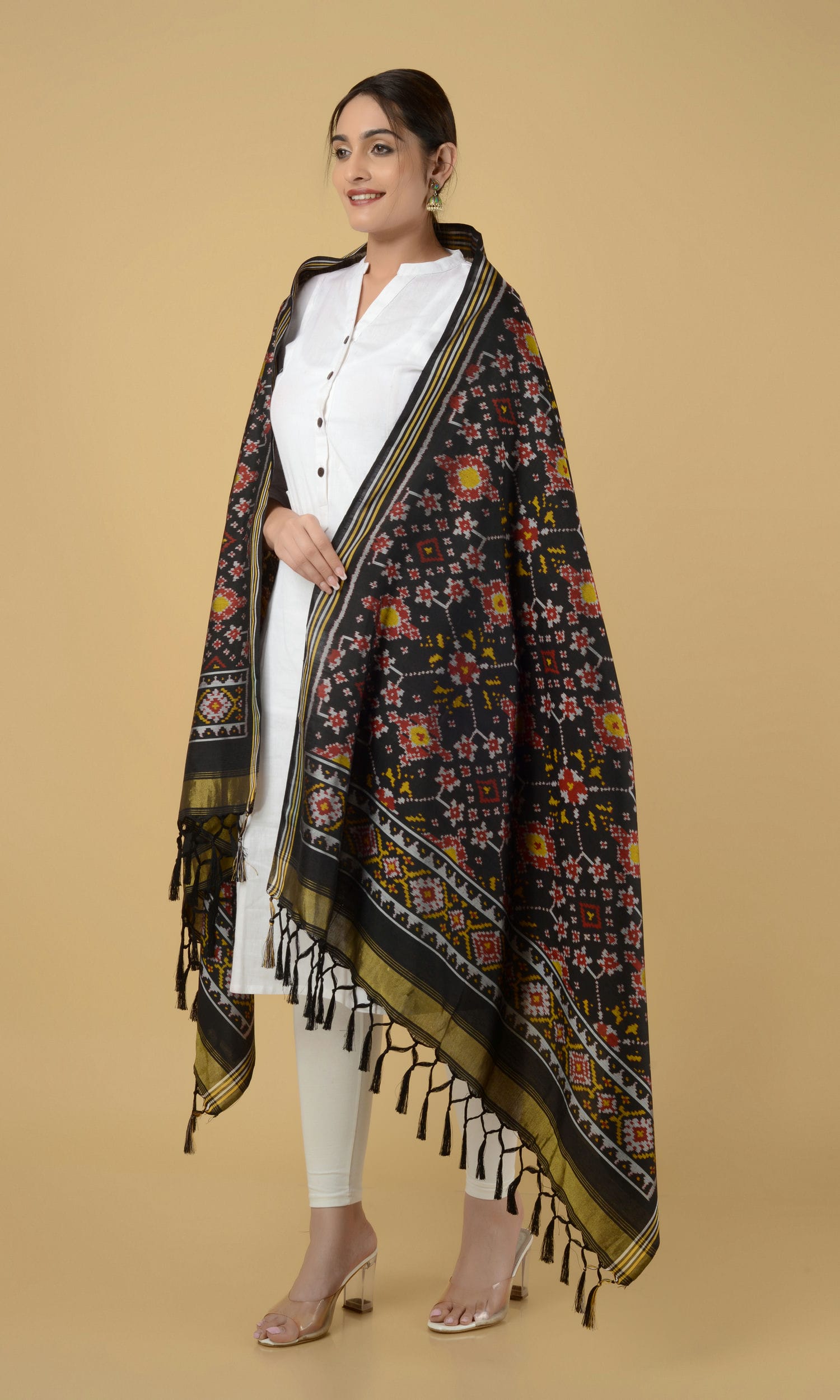 Single Ikat Patola Dupatta Nau Ratan