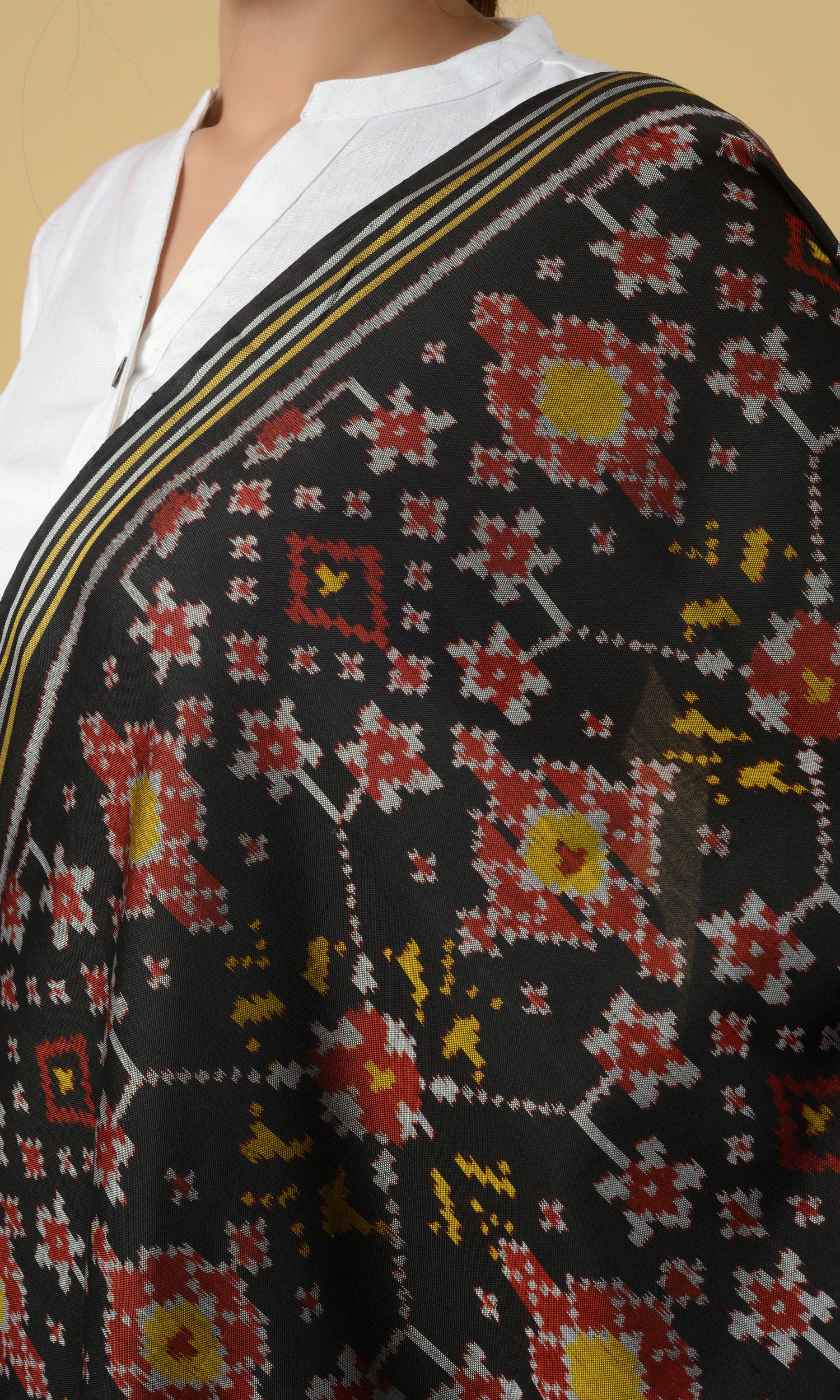Single Ikat Patola Dupatta Nau Ratan