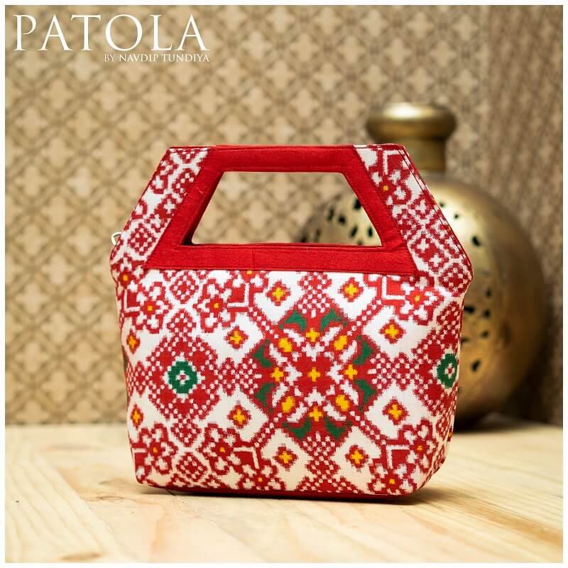 Double Ikkat Patola Nau Ratan Handbag