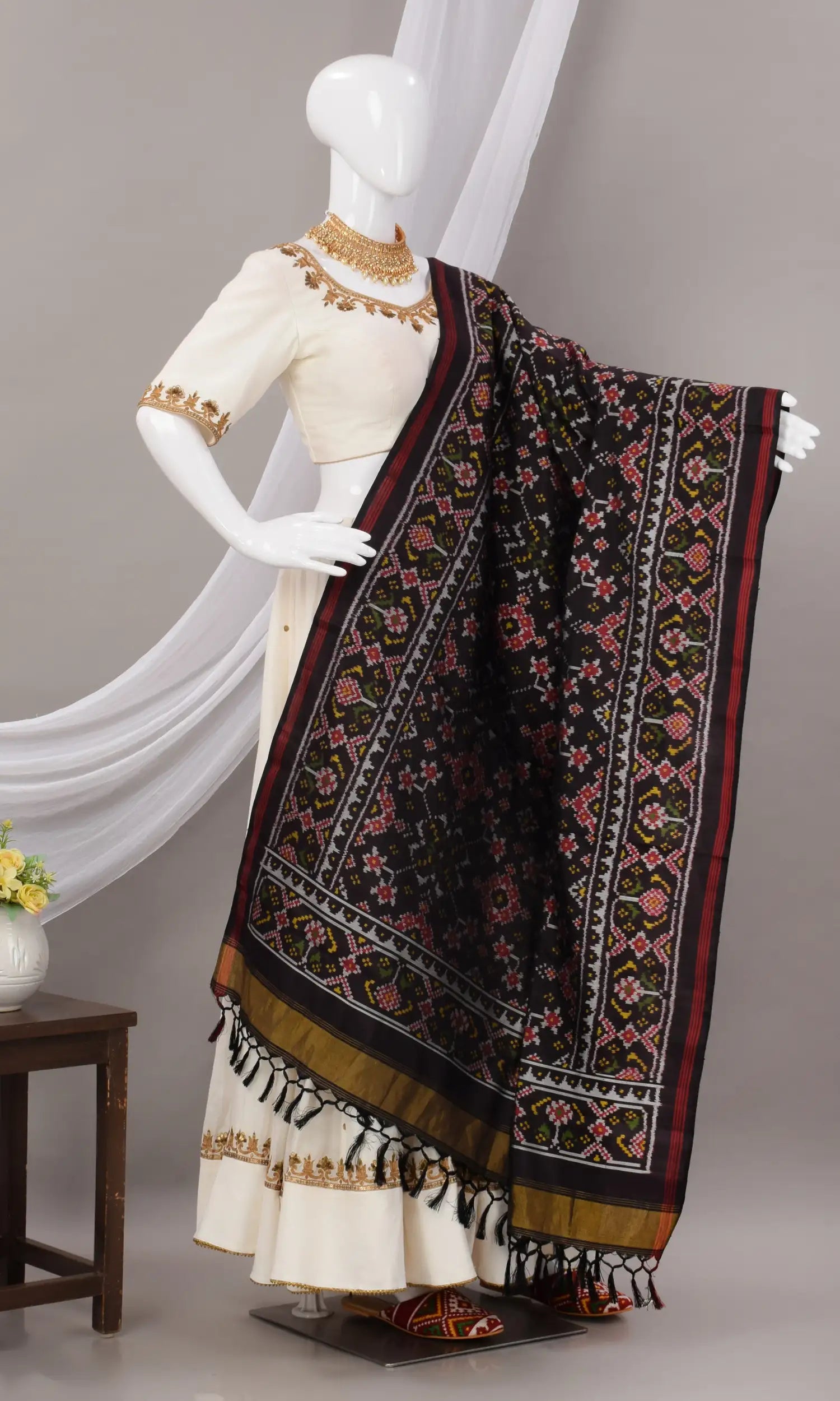 Single Ikat Patola Dupatta