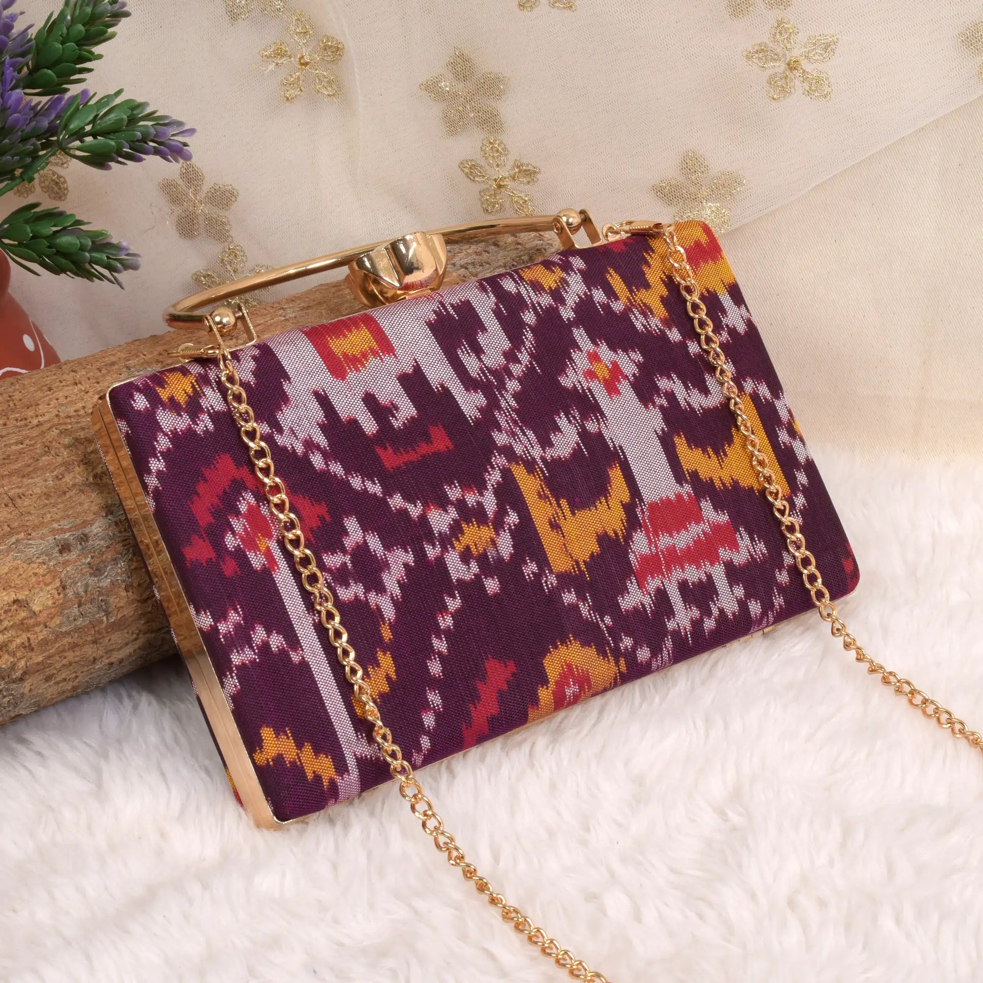 Single Ikat Patola Clutch