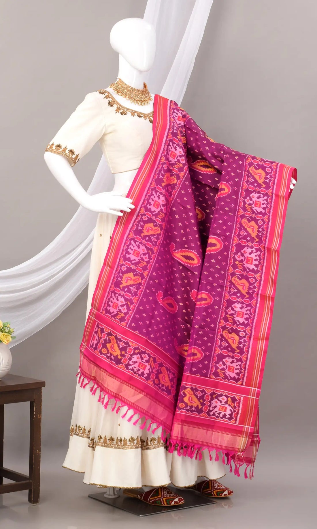 Single Ikat Patola Dupatta