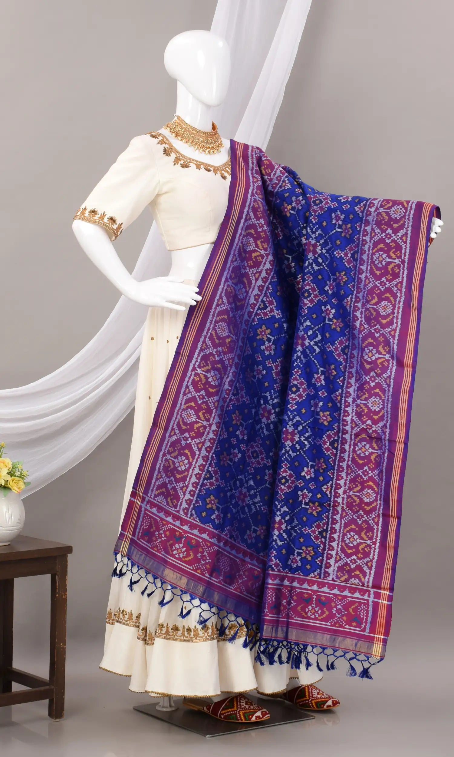 Single Ikat Patola Dupatta