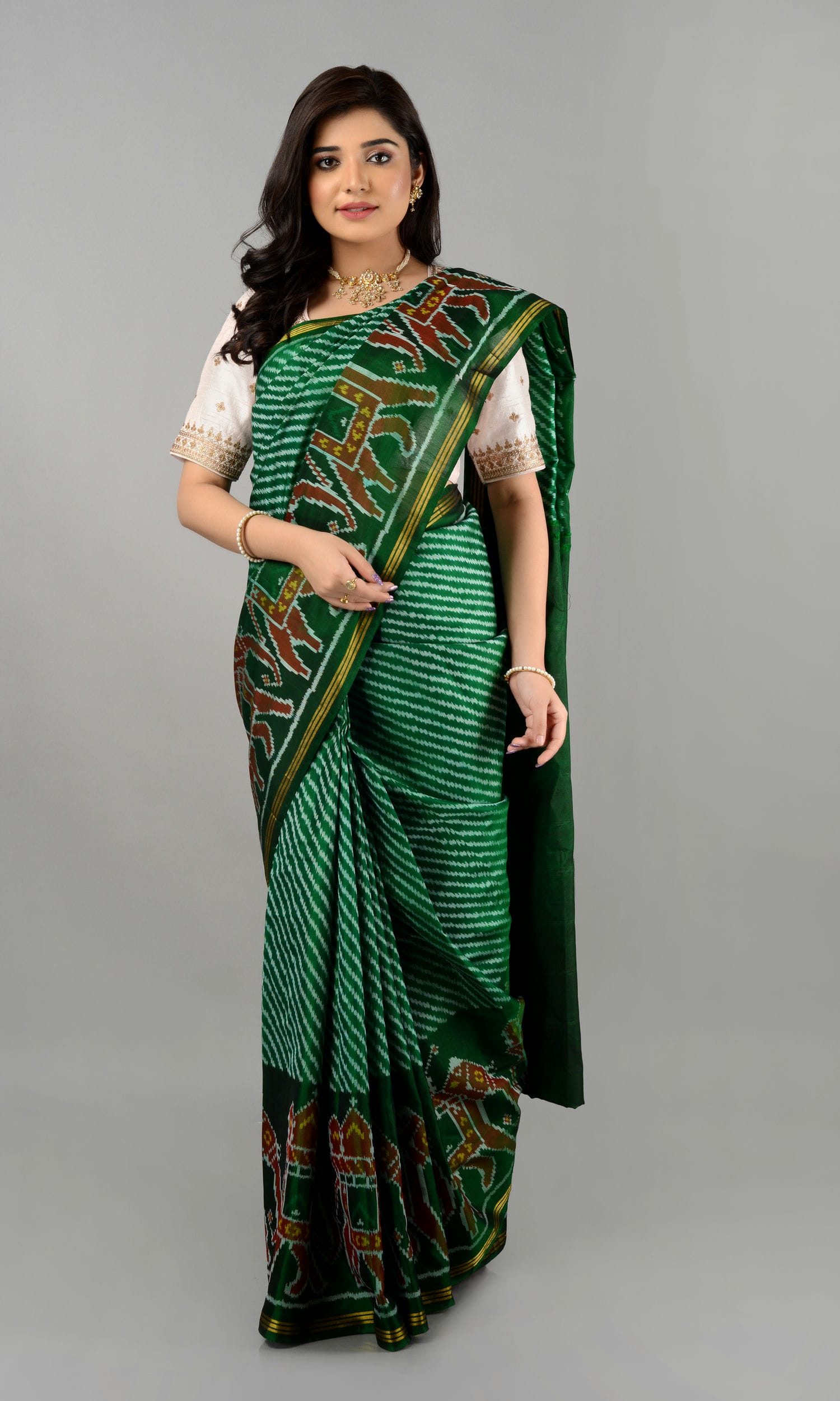 Single Ikat Patola Saree Elephant Scut Laheriya