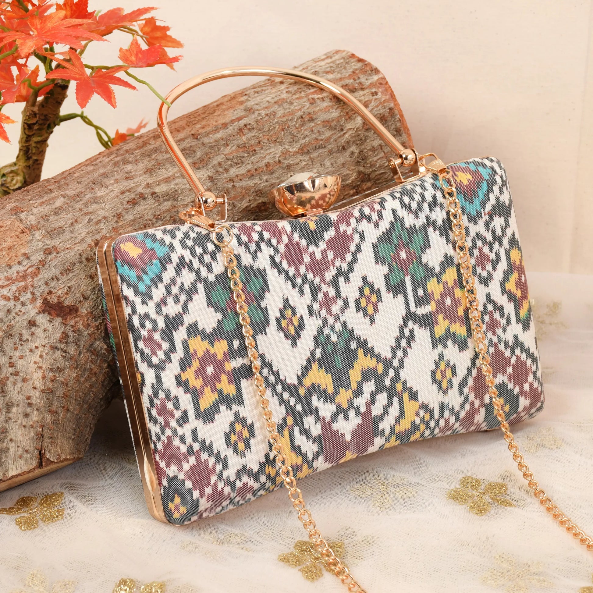 Single Ikat Patola Clutch