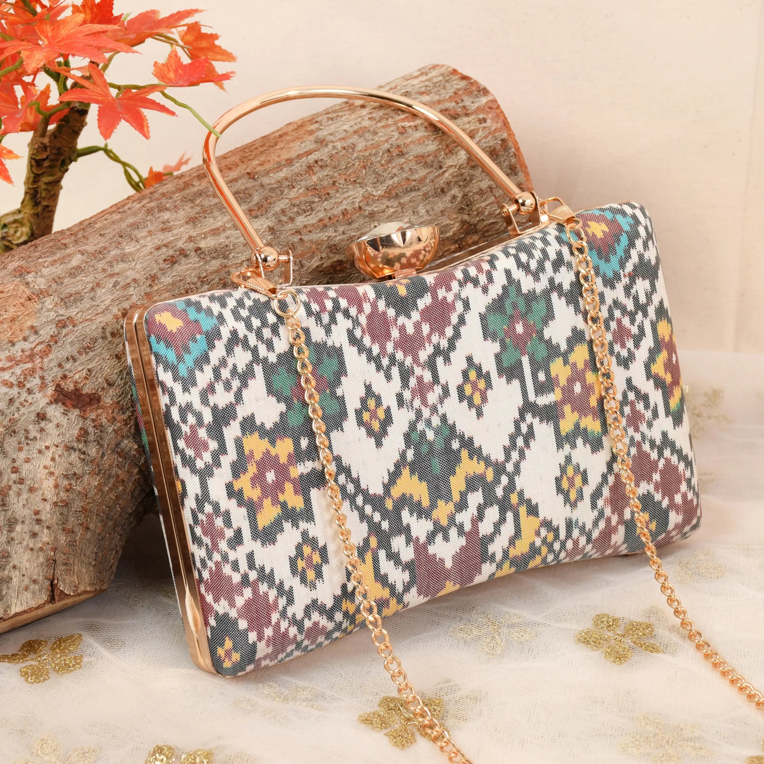 Single Ikat Patola Clutch