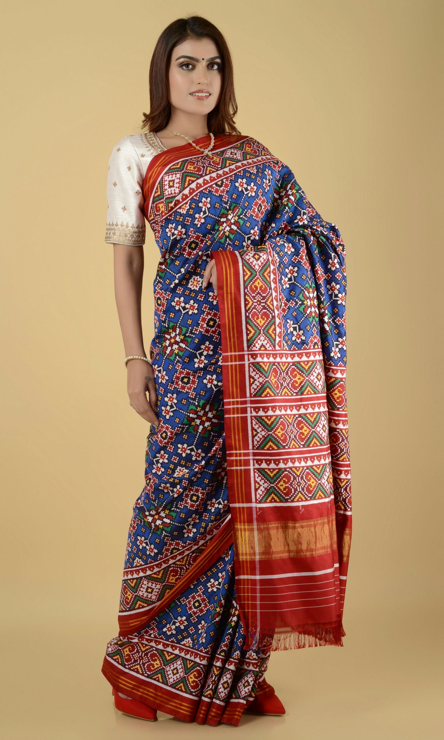 Double Ikat Patola Saree Nau Ratan