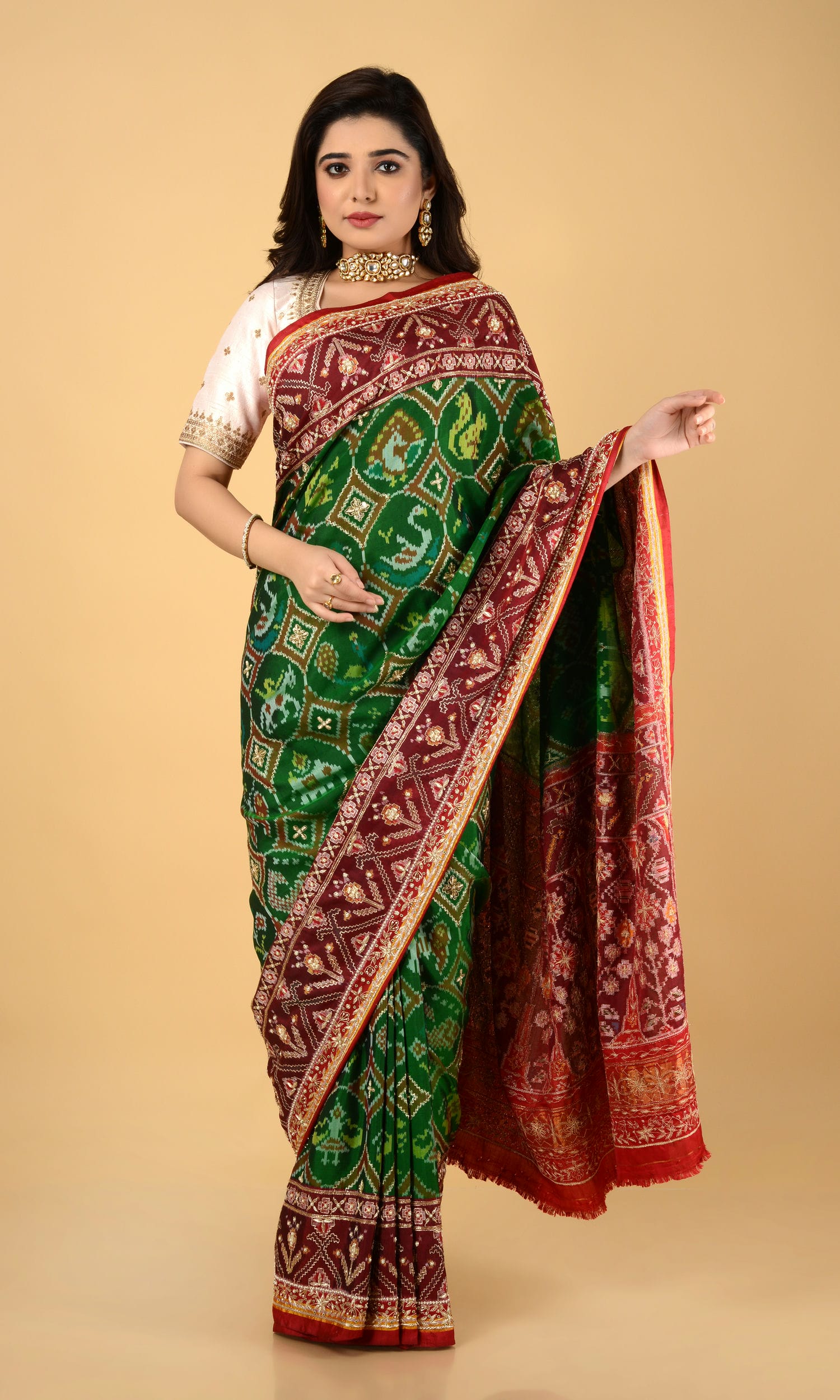 Single Ikat Patola Zardoshi work