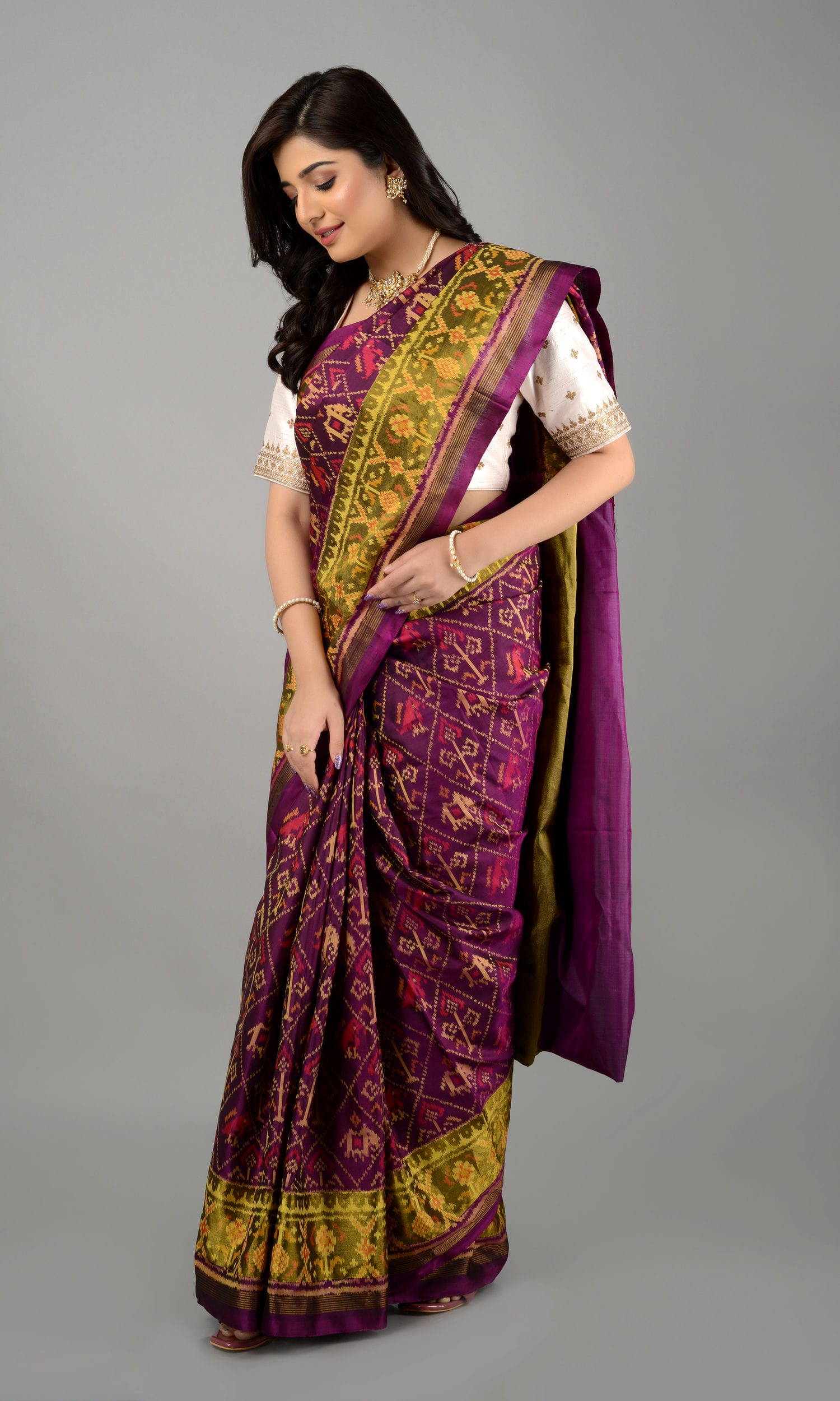 Rajkoti Patola Saree Nari Kunj