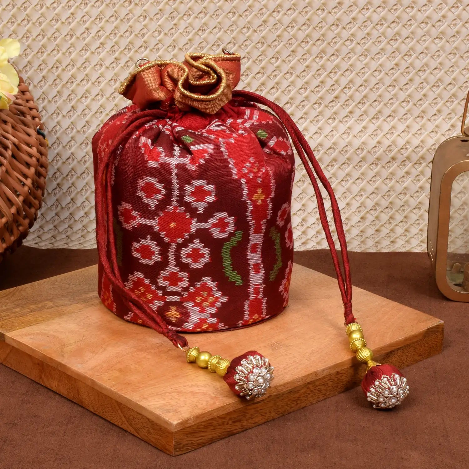 Single Ikat Patola Batwa