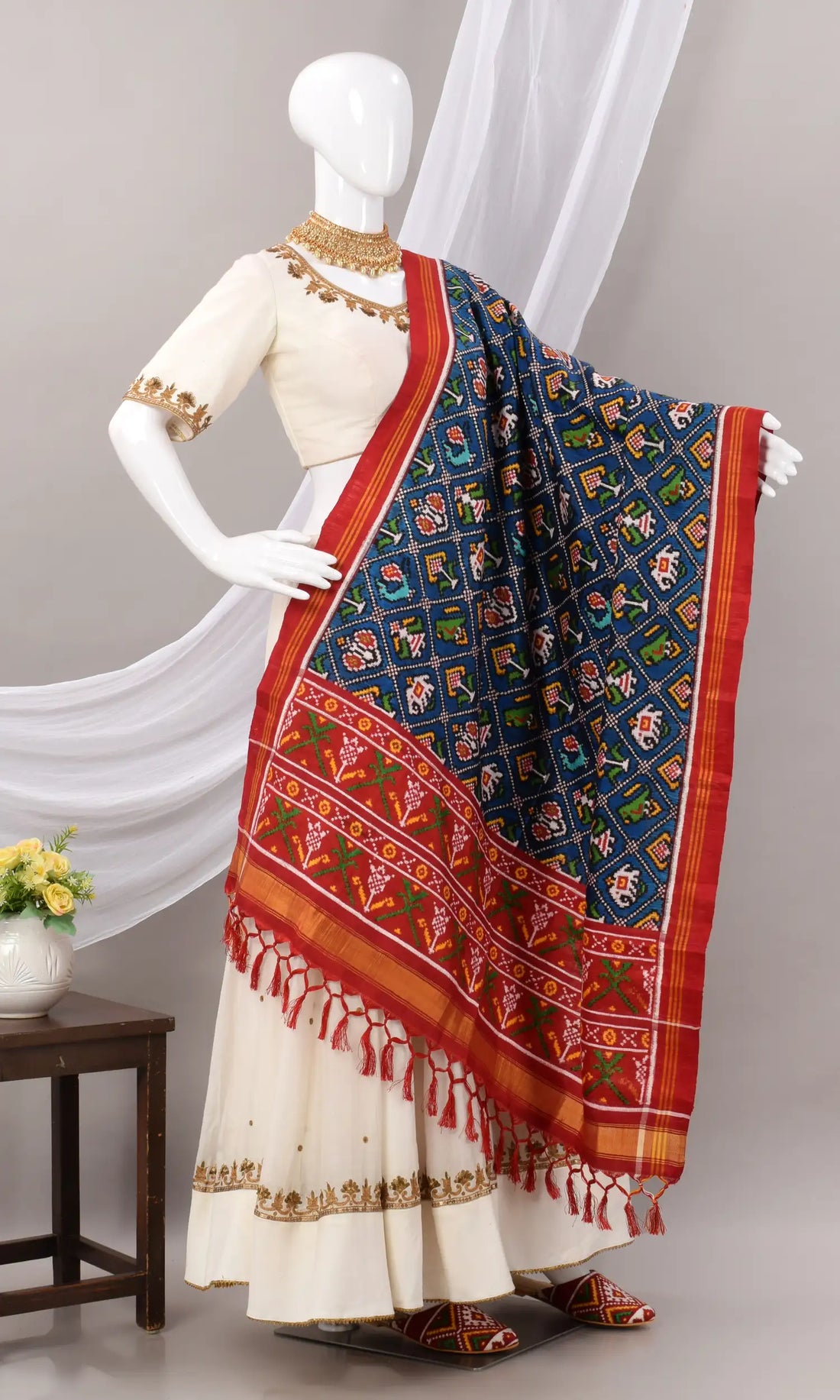 Double Ikat Patola Dupatta