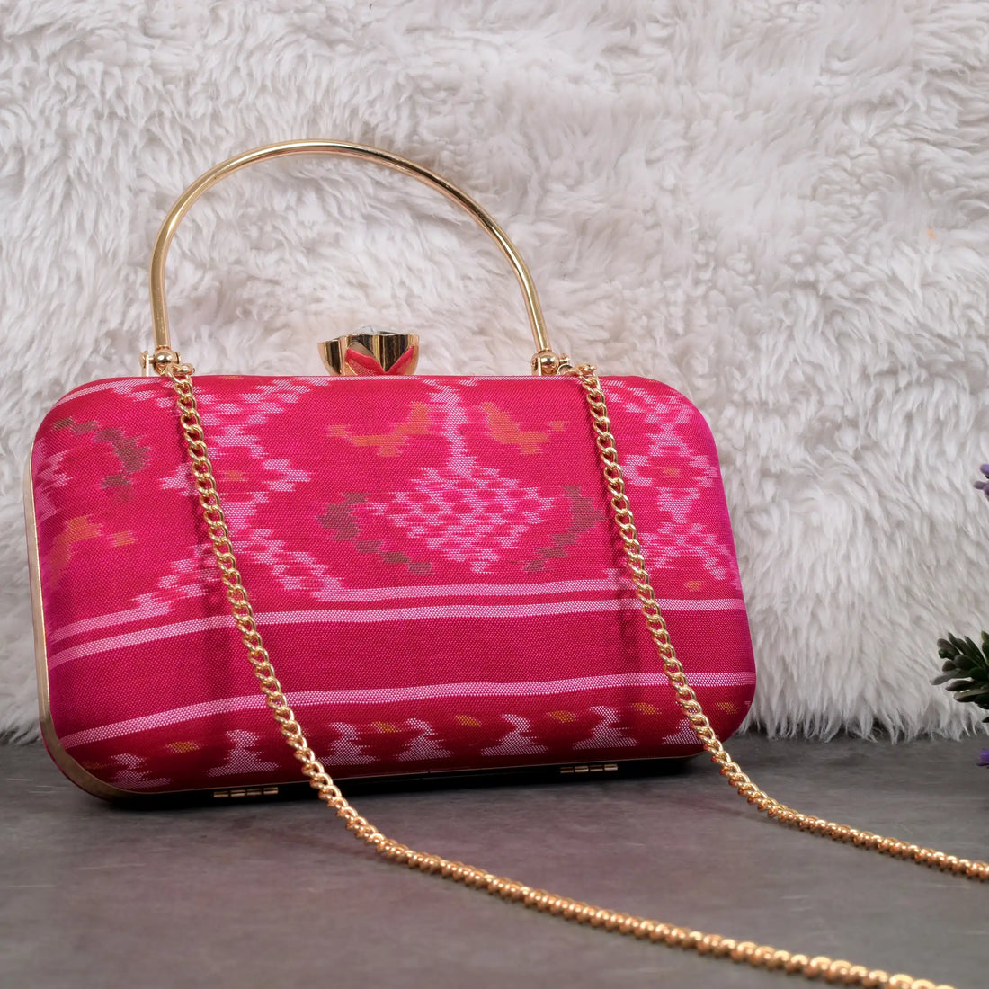 Single Ikat Patola Clutch