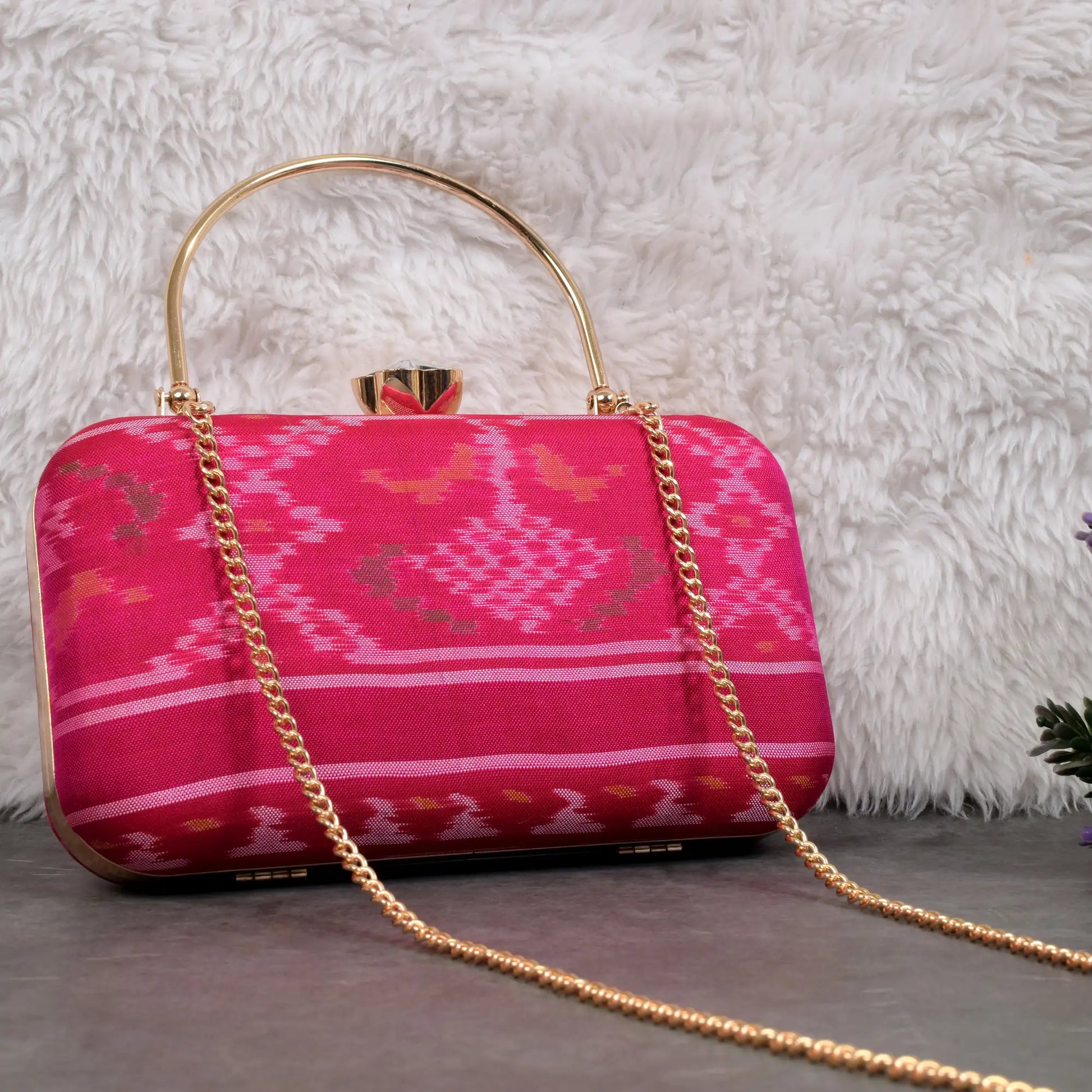 Single Ikat Patola Clutch