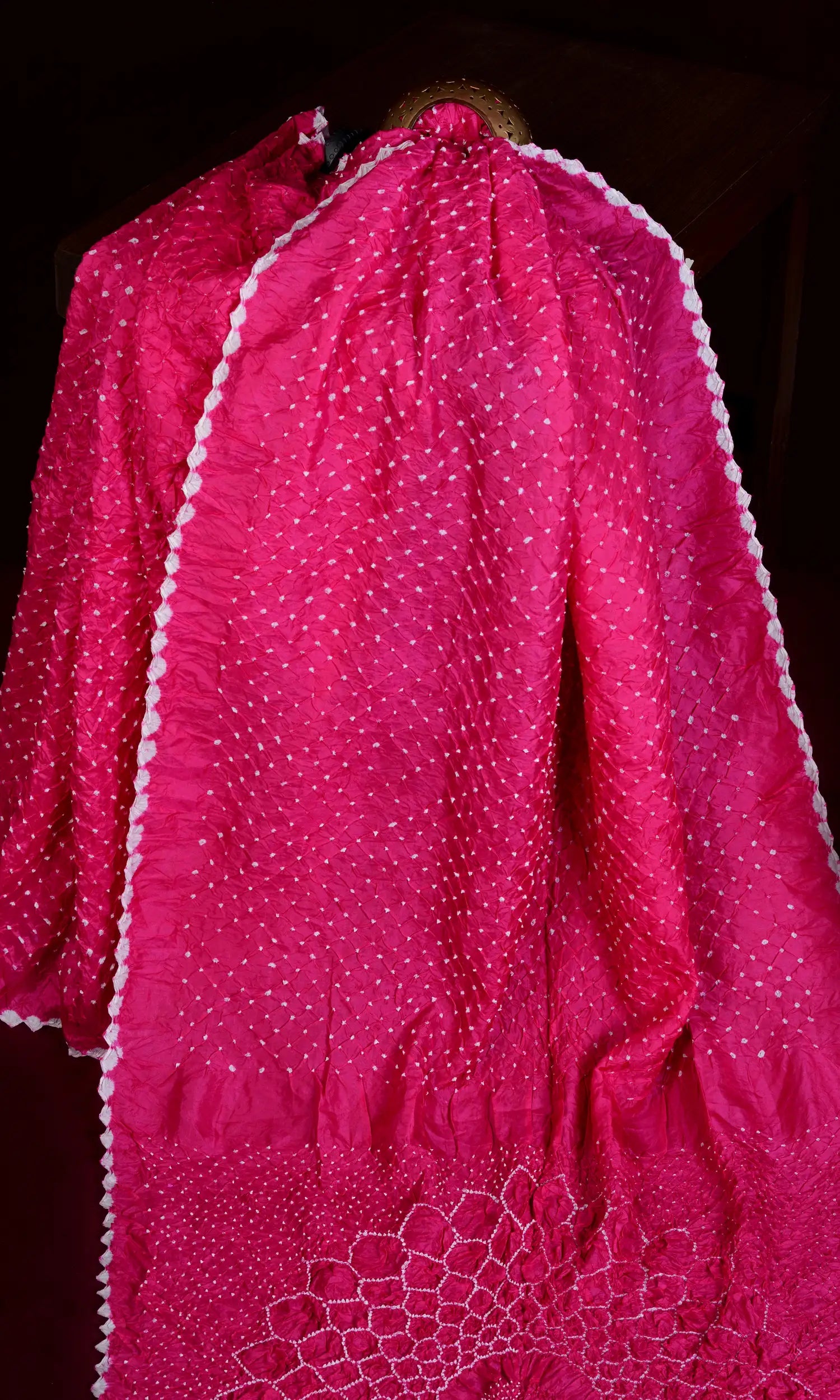 Makadi Bandhani Saree