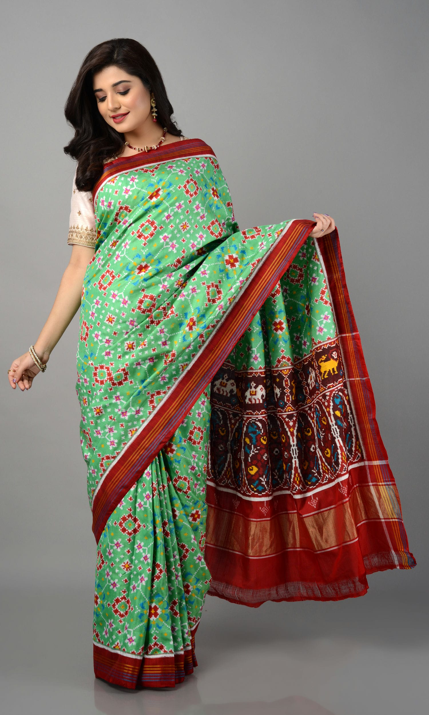 Double Ikat Patola Saree Nau Ratan