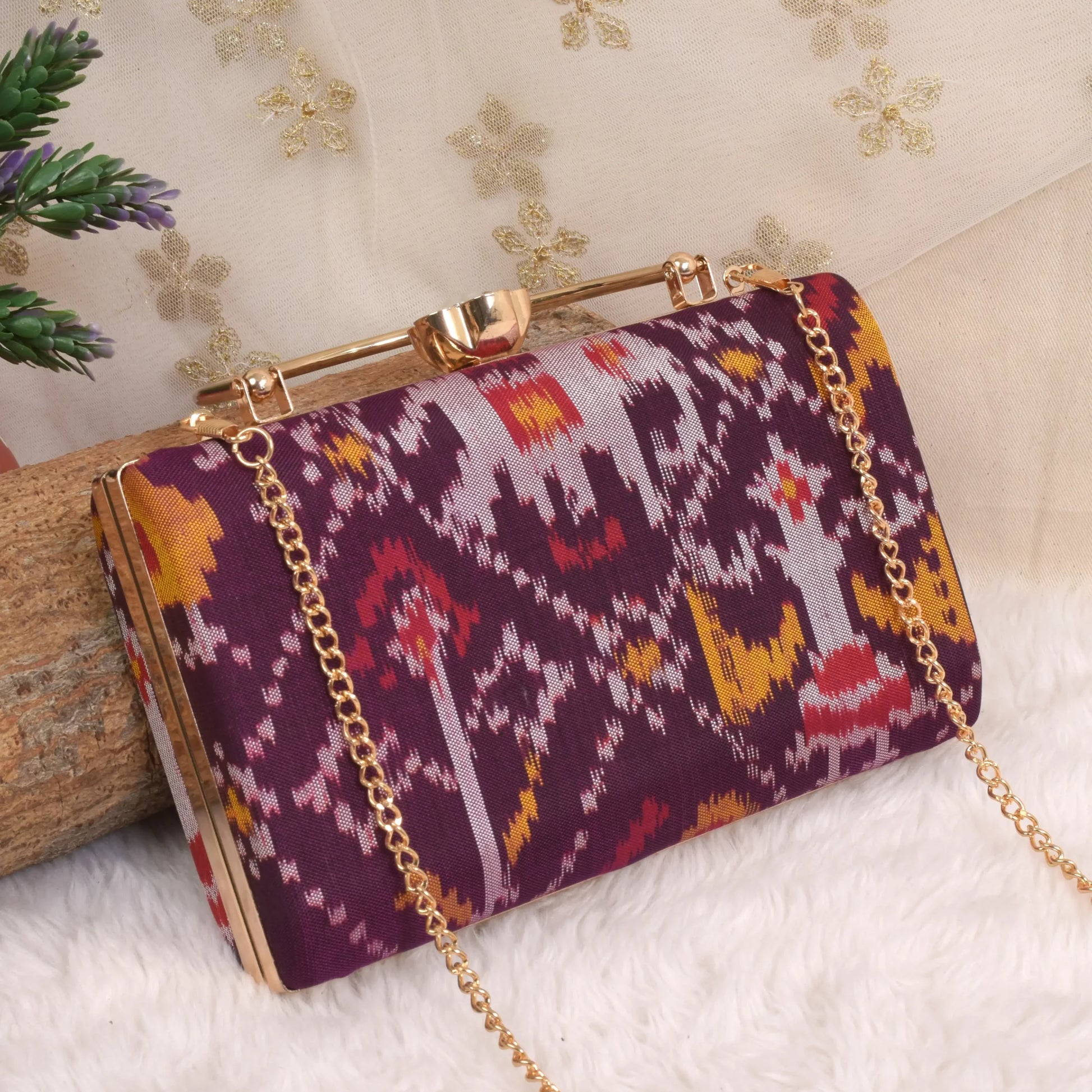 Single Ikat Patola Clutch