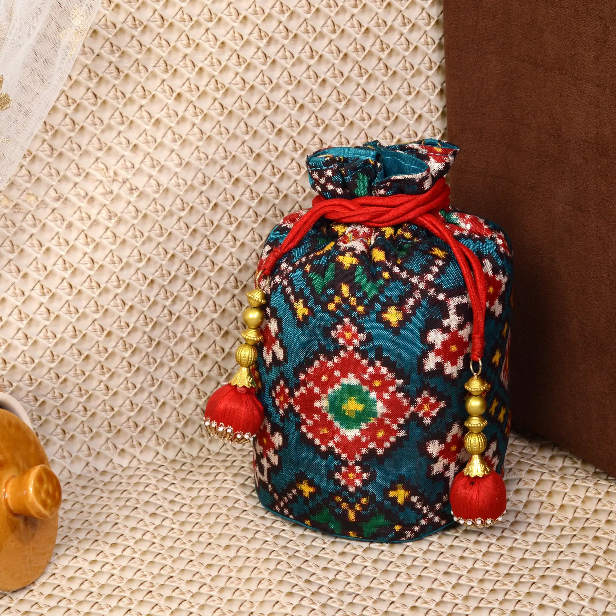 Double Ikat Patola Batwa