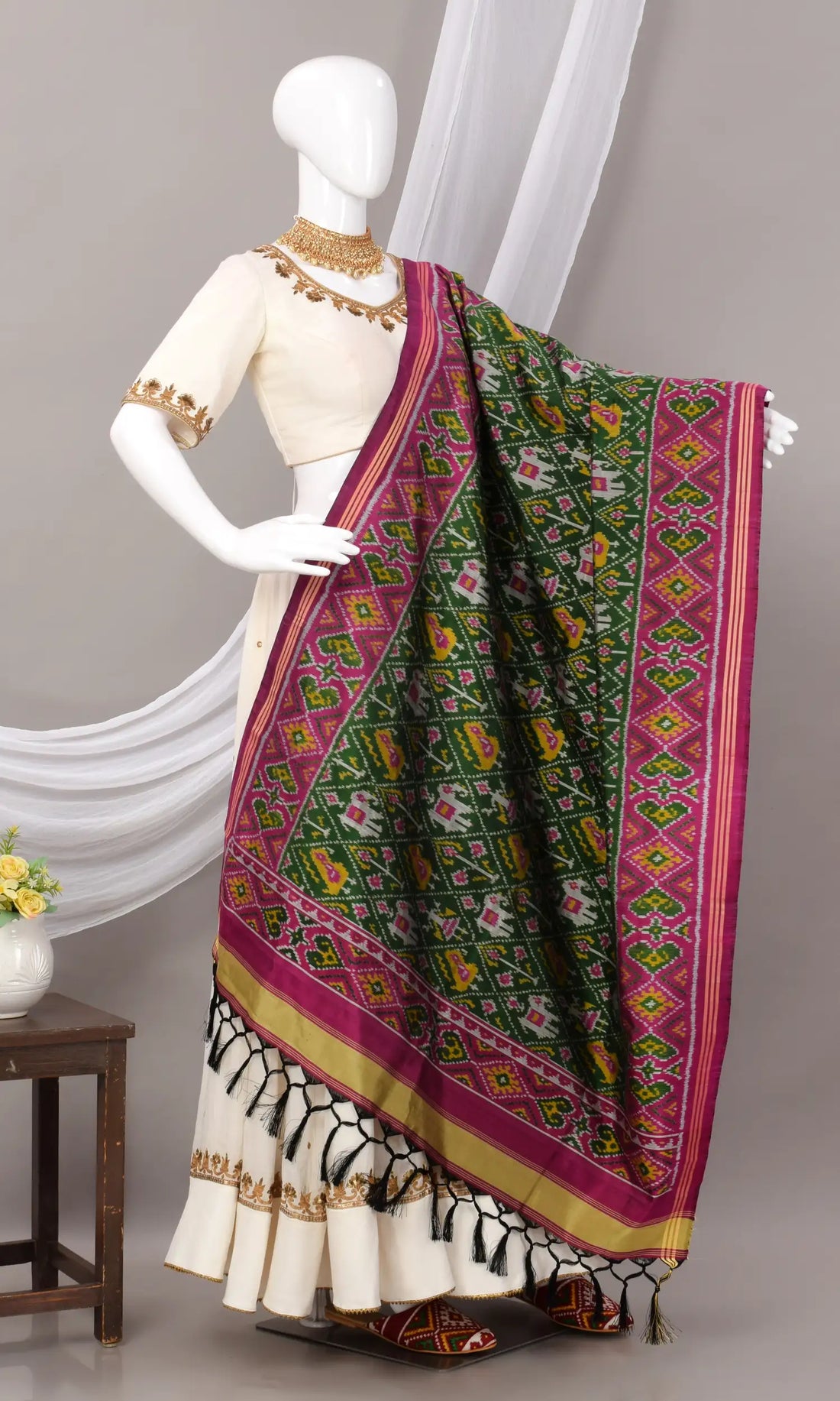 Single Ikat Patola Dupatta