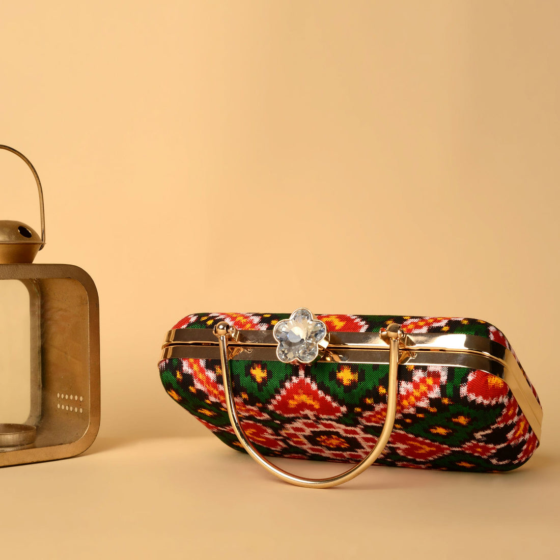 Double Ikat Patola Clutch Manekchowk