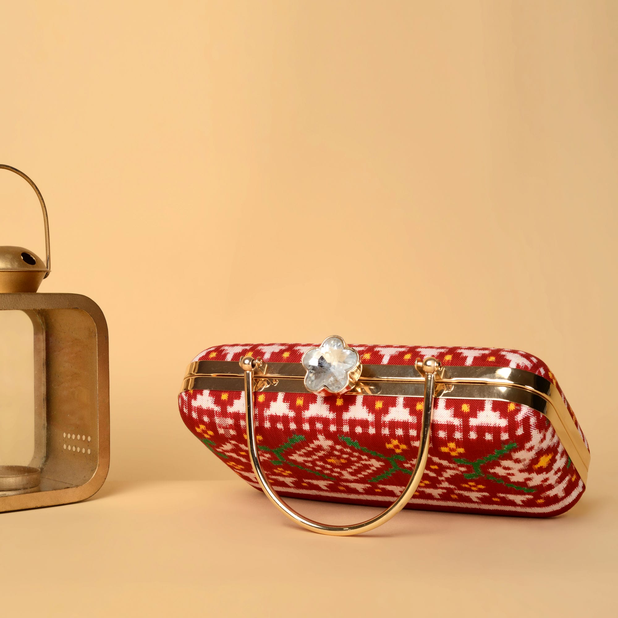 Double Ikat Patola Clutch Chanda
