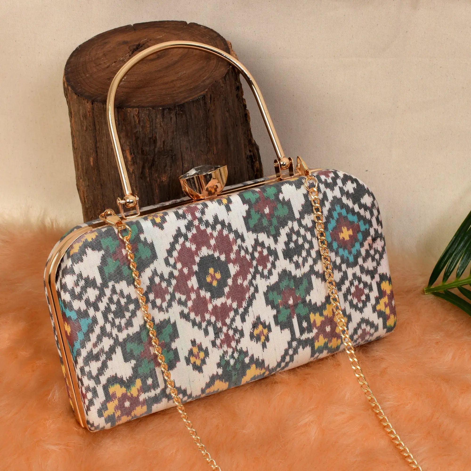 Single Ikat Patola Clutch
