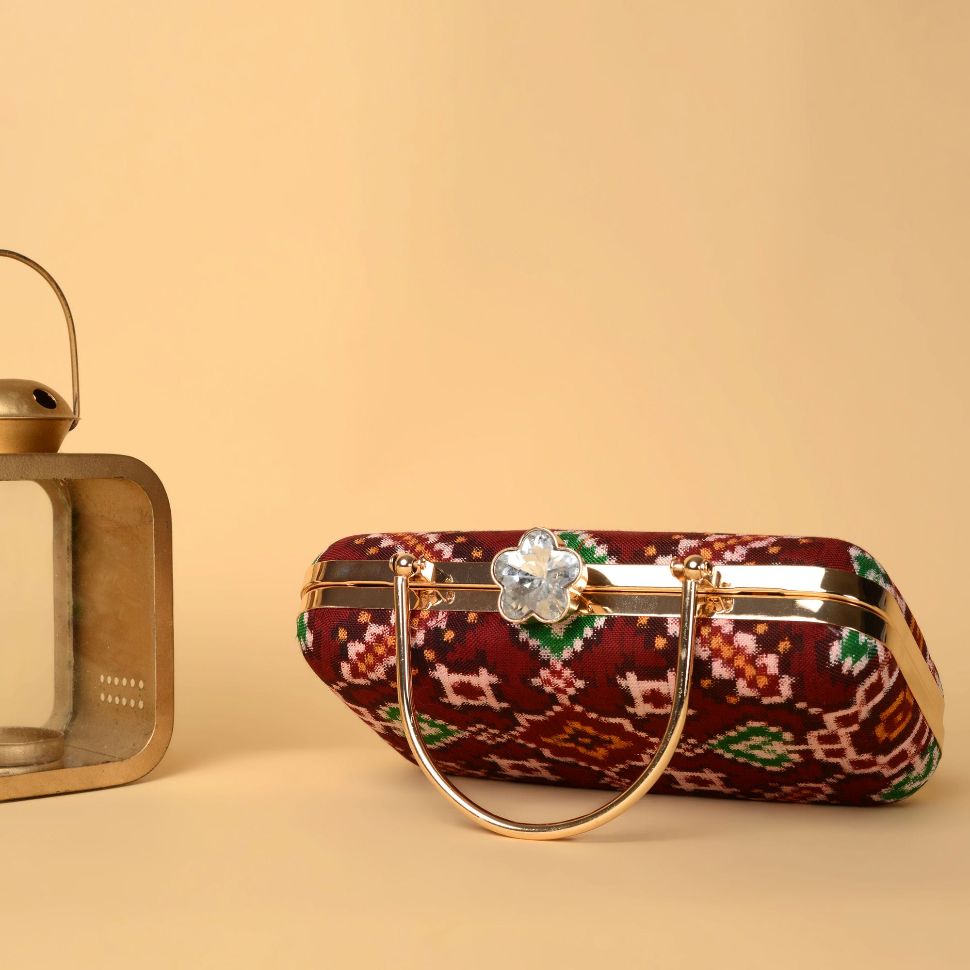 Double Ikat Patola Clutch Manekchowk