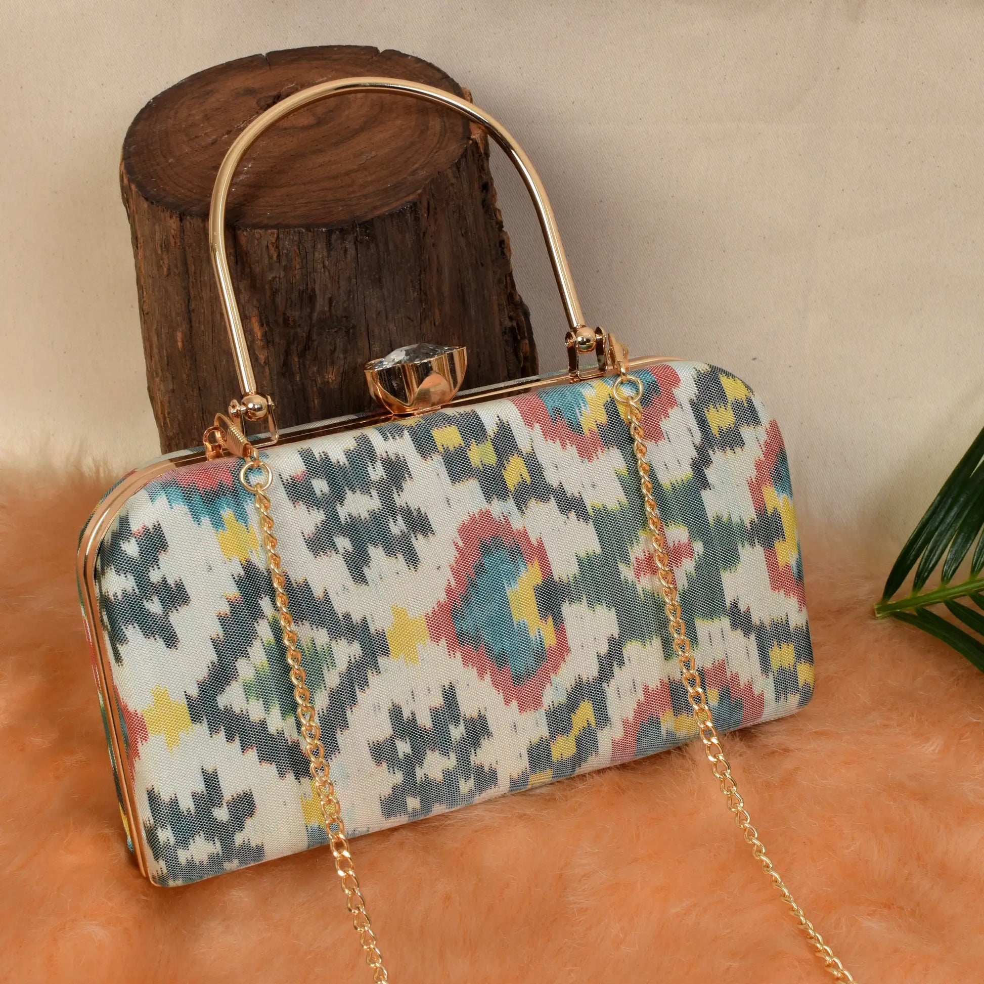 Single Ikat Patola Clutch