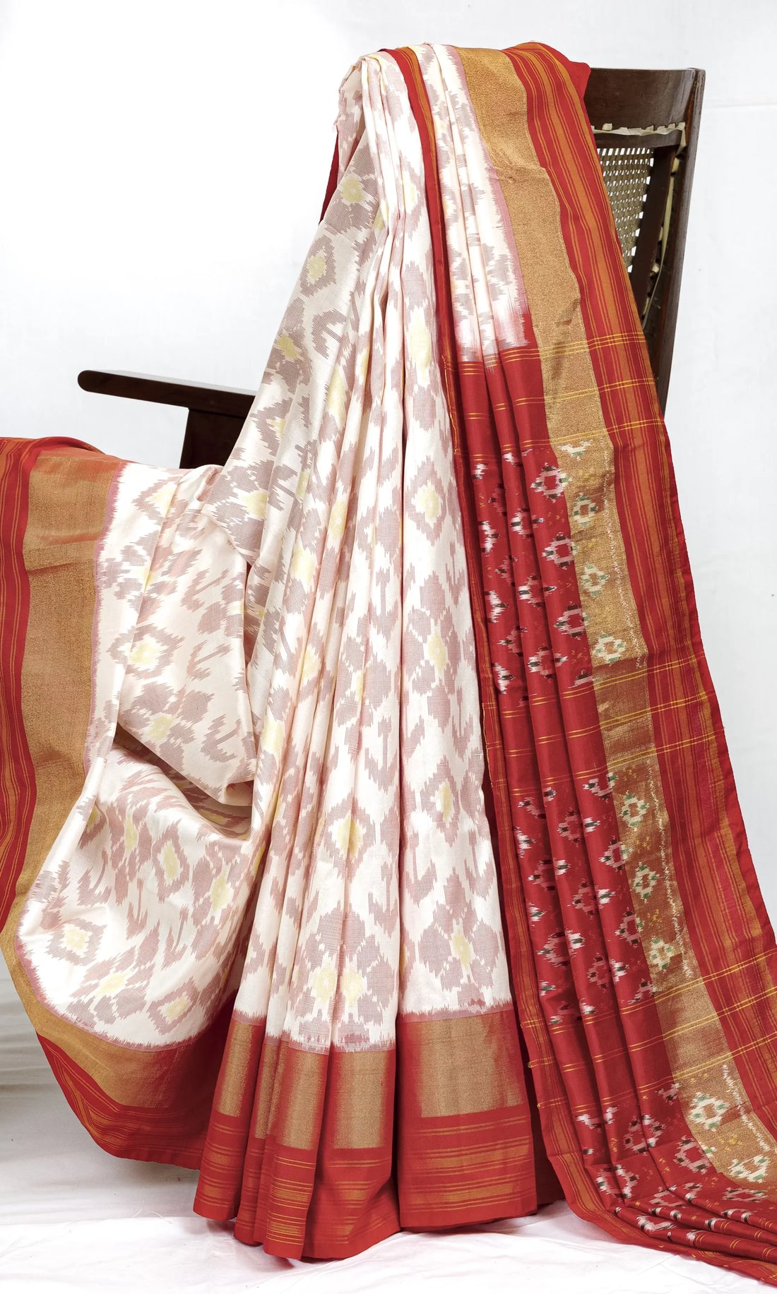 Pochampally Ikat Patola Saree