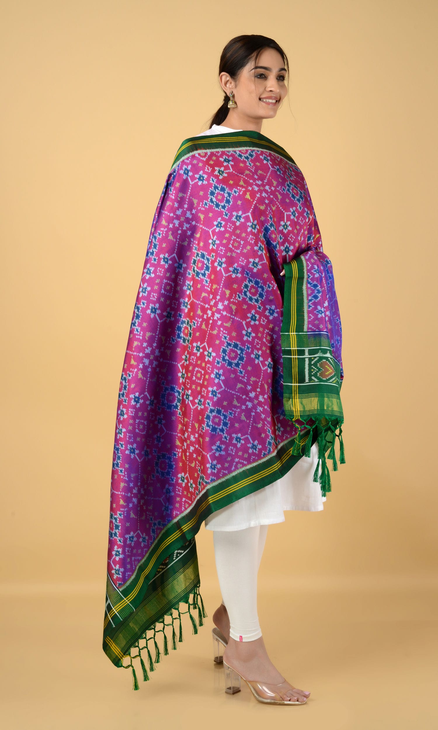 Single Ikat Patola Dupatta Nau Ratan