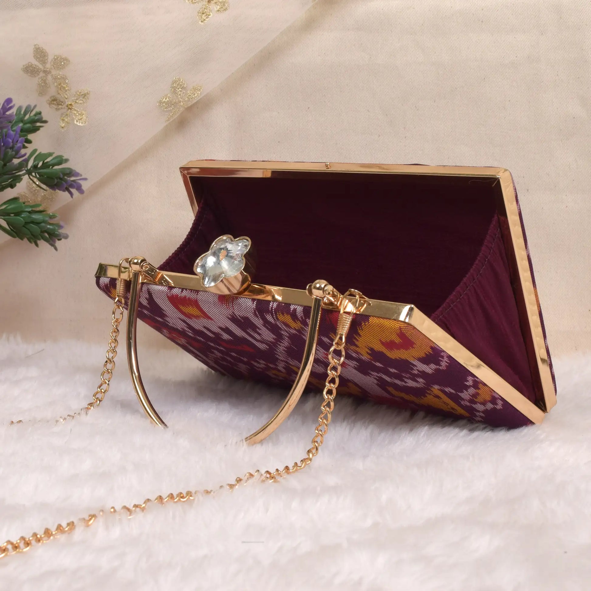 Single Ikat Patola Clutch