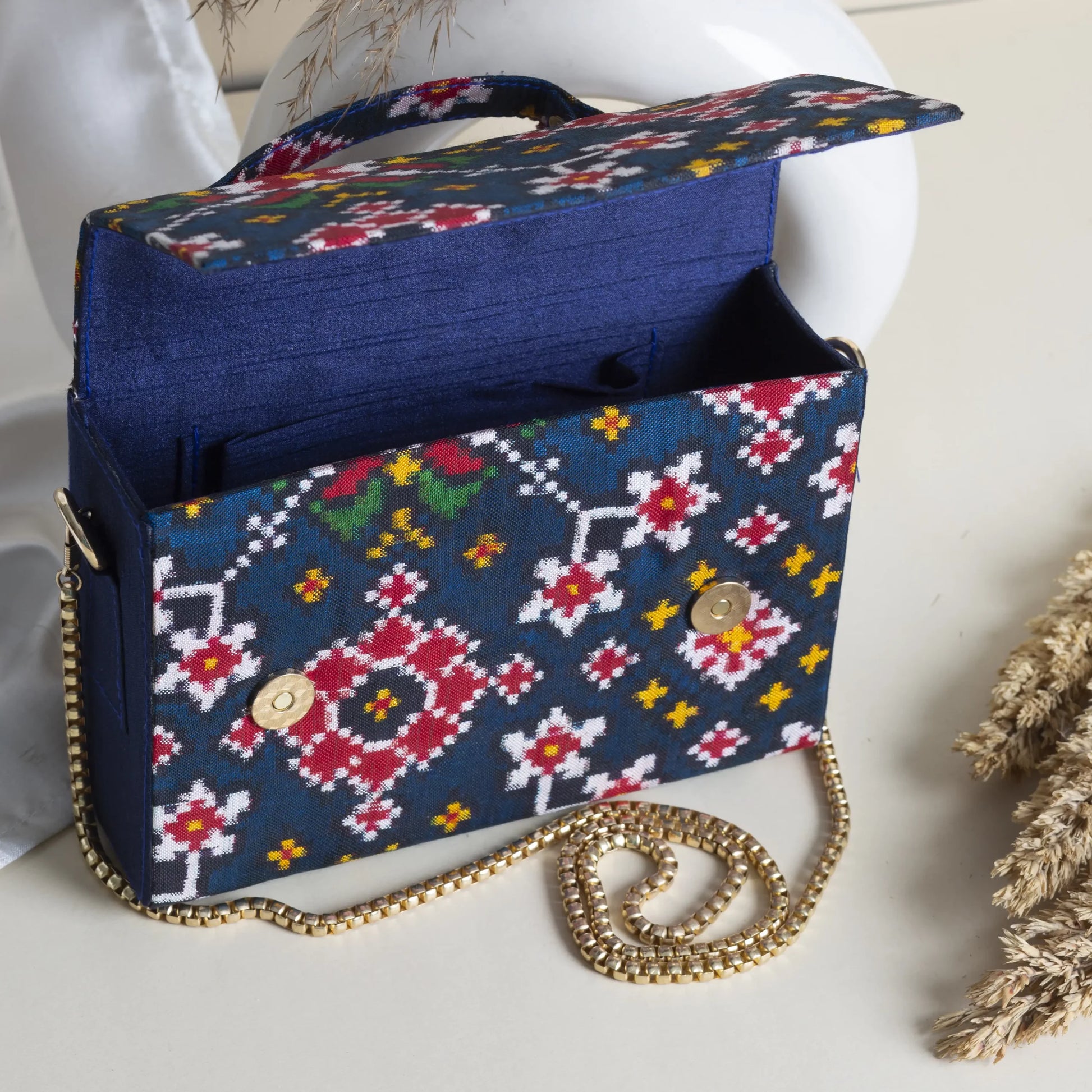 Double Ikat Patola Clutch