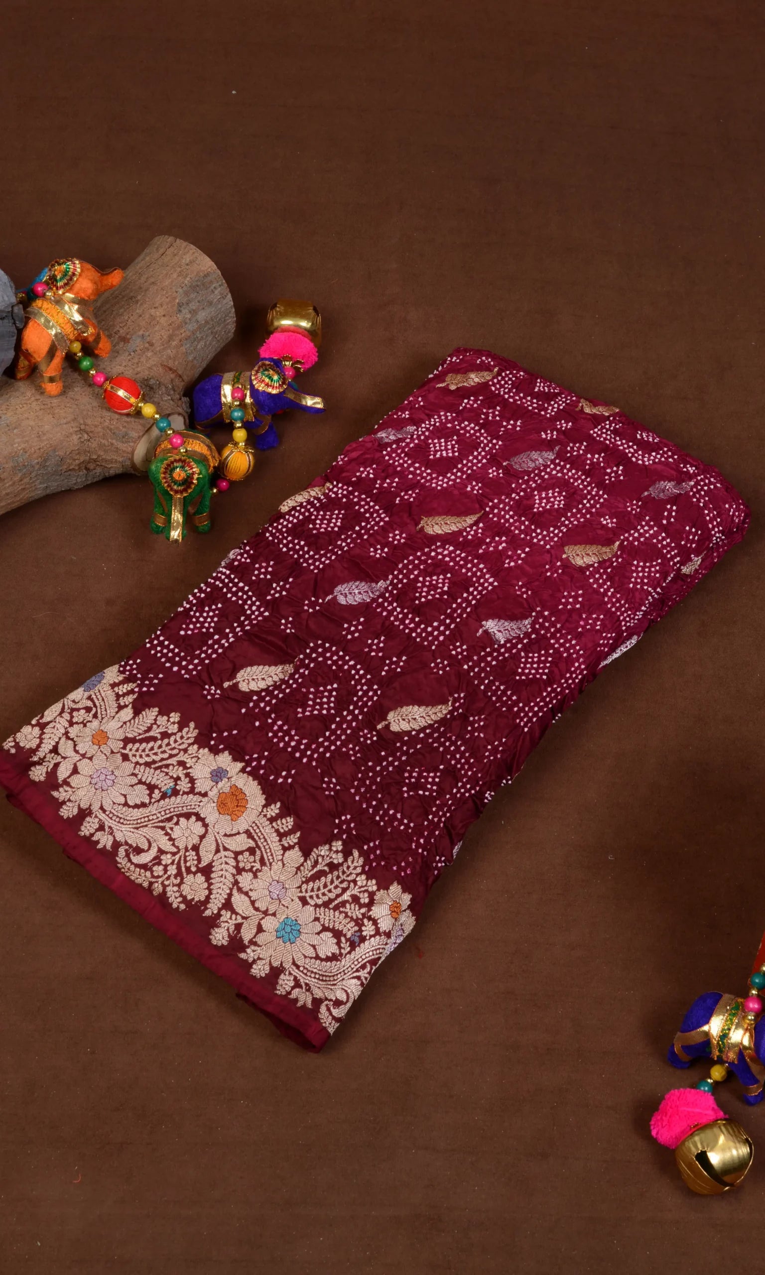 Kadva Border Mina Bandhani Saree