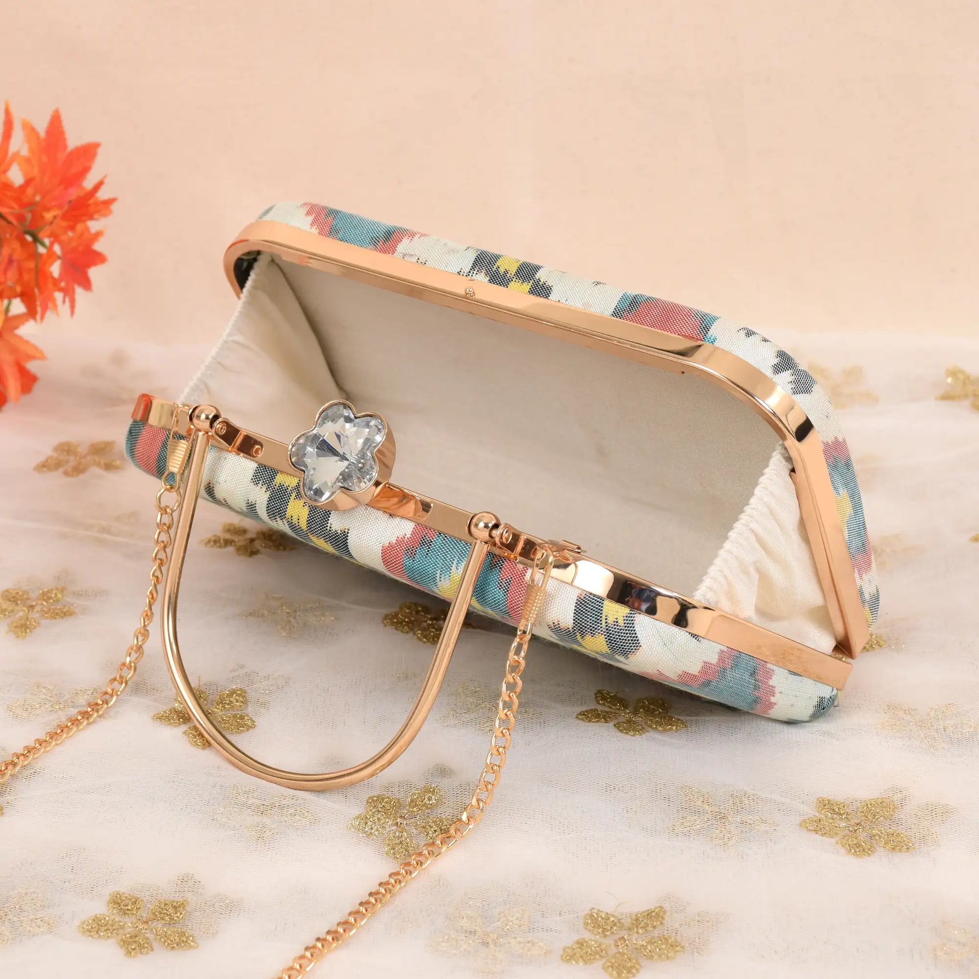 Single Ikat Patola Clutch