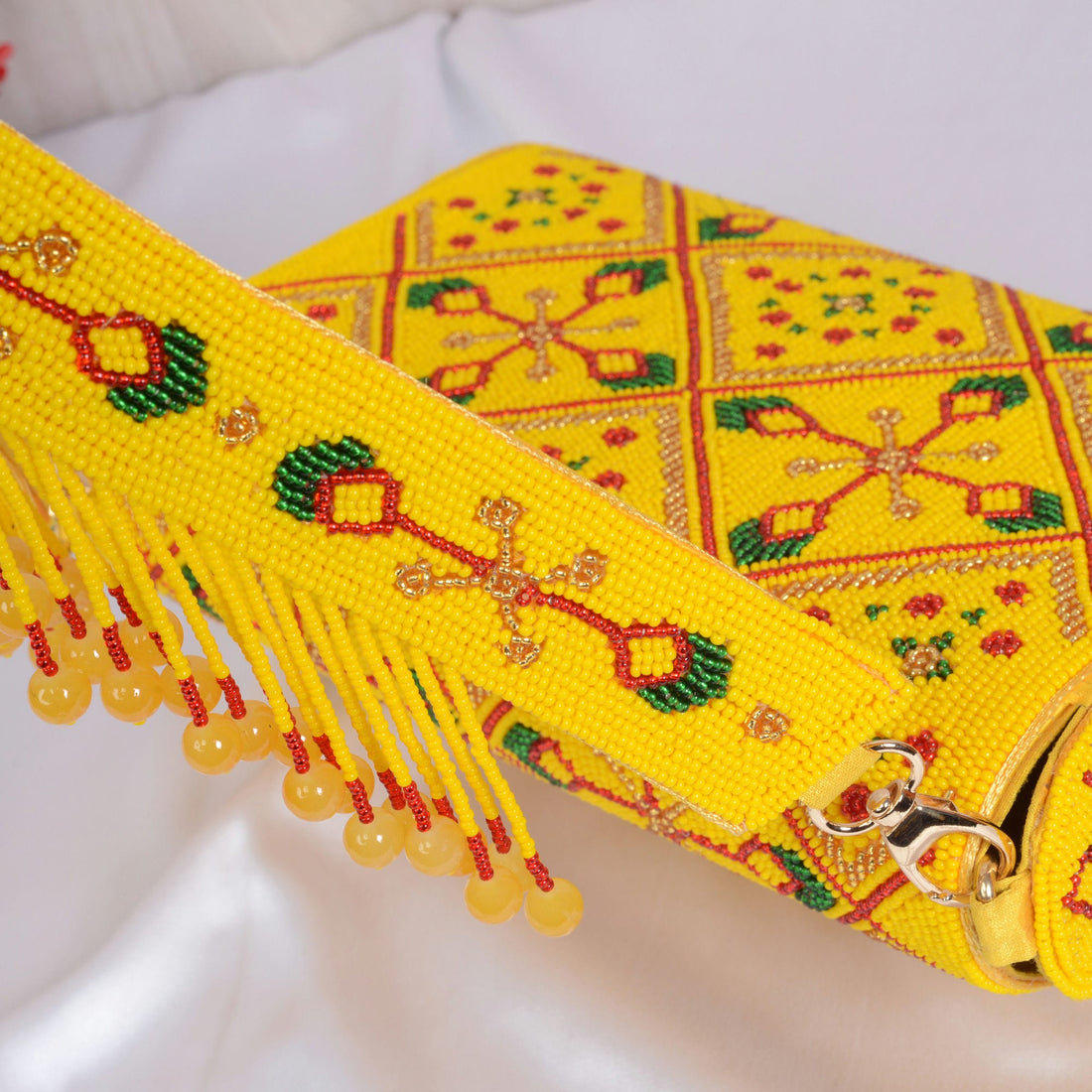 Moti Patola Beaded Batva